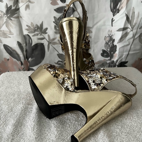 Sparkly Heels - Picture 4 of 6